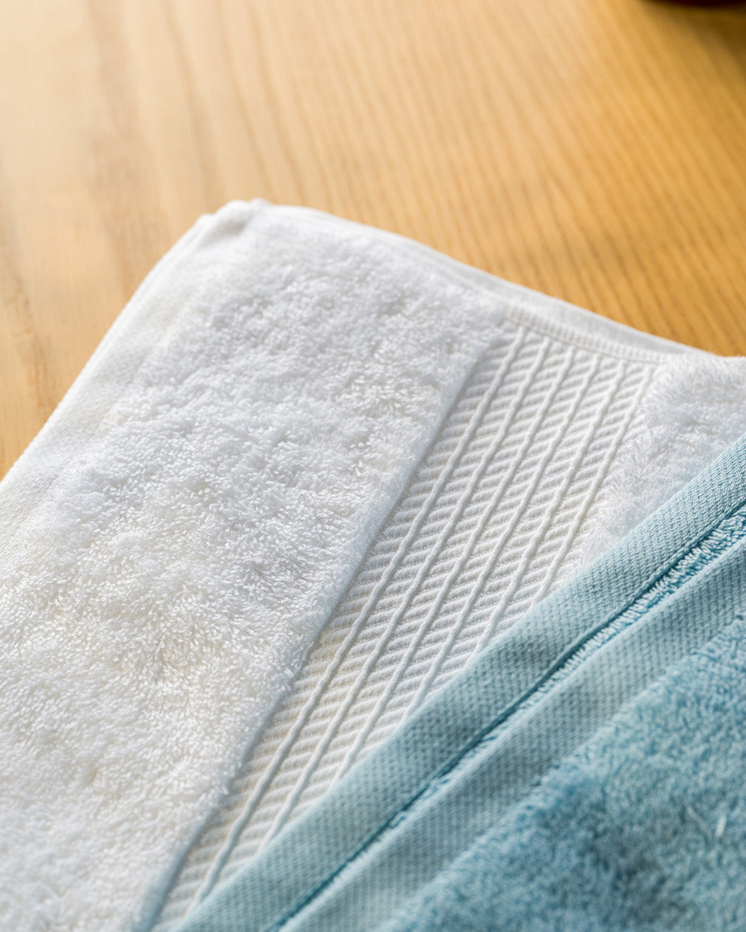 Πετσέτα Μπάνιου ΠΛΑΤΙΝΕΝΙΟΥ ΧΡΩΜΑΤΟΣ (ΜΕ ΕΠΙΔΕΣΜΟ) 100X150