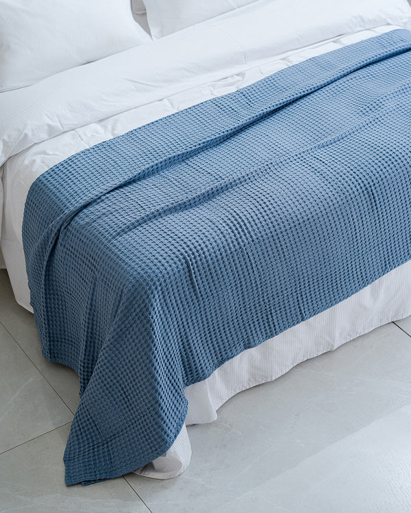 K102 Mbulesë Krevati