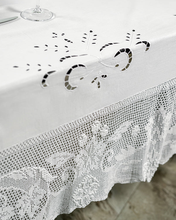 Mbulesë Tavoline 0117